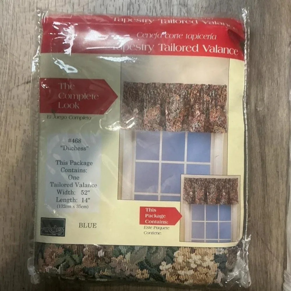 Tapestry Tailored Window Valance Duchess Floral Blue 52x14 NIP Cottagecore